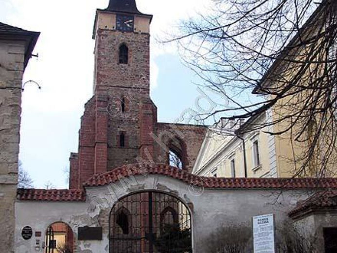 klášter benediktinů s kostelem Nanebevzetí Panny Marie a sv.  Jana Křtitele (sv. Prokopa)