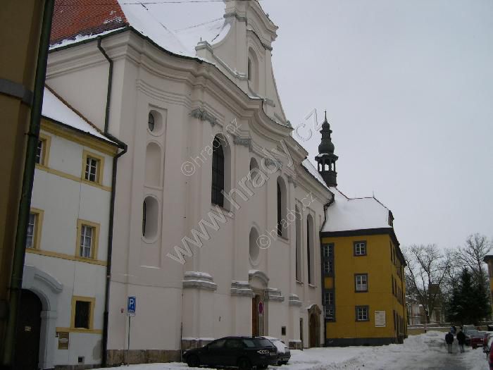 klášter klarisek s kostelem sv. Kláry