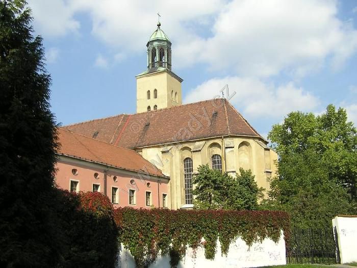 klášter minoritů s kostelem sv. Ducha