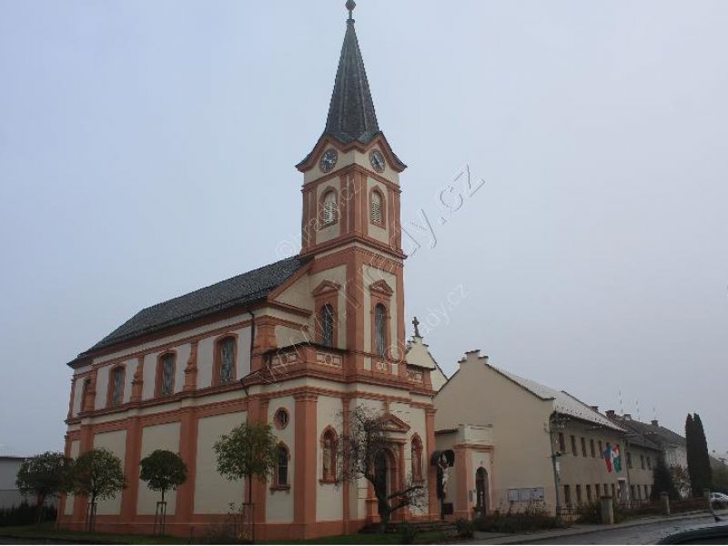 klášter redemptoristů s kostelem Božského Srdce Páně