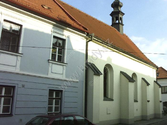 kostel Povýšení sv. Kříže s městským špitálem