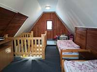 Pokoj v patře s dětským koutkem - chata ubytování Morávka