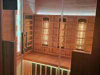 sauna s kvalitními infrazářiči Vitae a solnou stěnou - Frenštát pod Radhoštěm