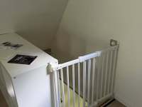 Zábrana u schodů k většímu bezpečí vašich dětí a mazlíčků - Ostravice