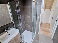 Koupelna se sprchovým koutem - apartmán k pronájmu Horní Bečva