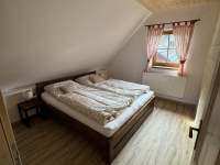 Pokoj č. 3 s manželskou postelí - pronájem chaty Velké Karlovice - Kasárne