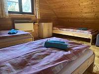 Ložnice se třemi samostatnými postelami - Velké Karlovice - Malé Karlovice