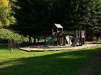 dětské hřiště - chalupa ubytování Krásná Lípa - Krásný Buk
