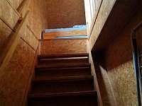 schody do ložnice - nahoru - Libošovice - Rytířova Lhota