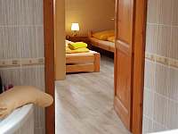 Koupelna 2 pro pětilůžkový pokoj - pronájem chalupy Turnov - Pelešany