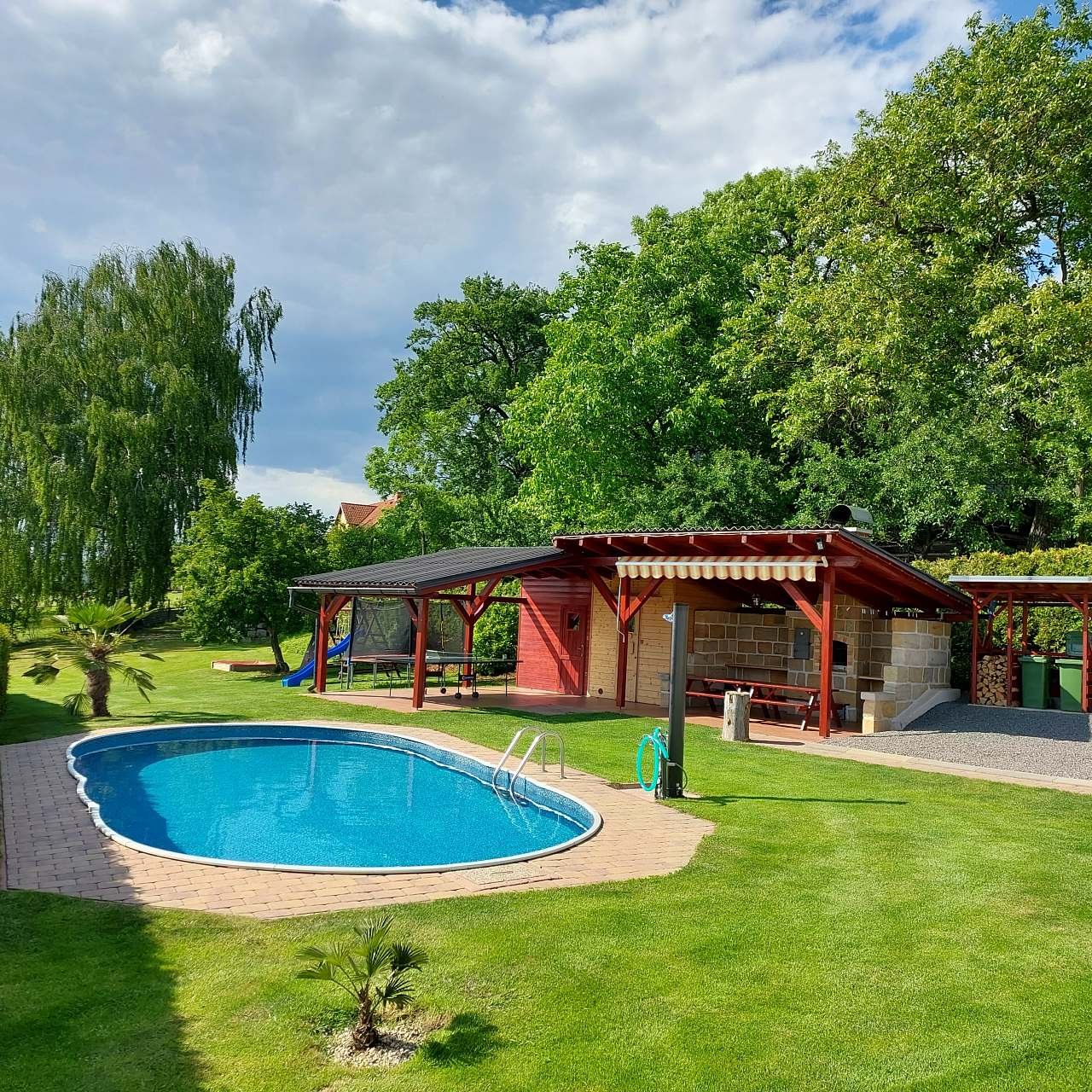 Chalupa Trosenka, pod hradem Trosky - Troskovice - Český ráj