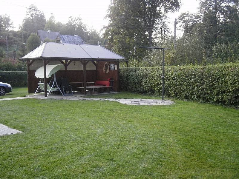 altánek a ruské kuželky