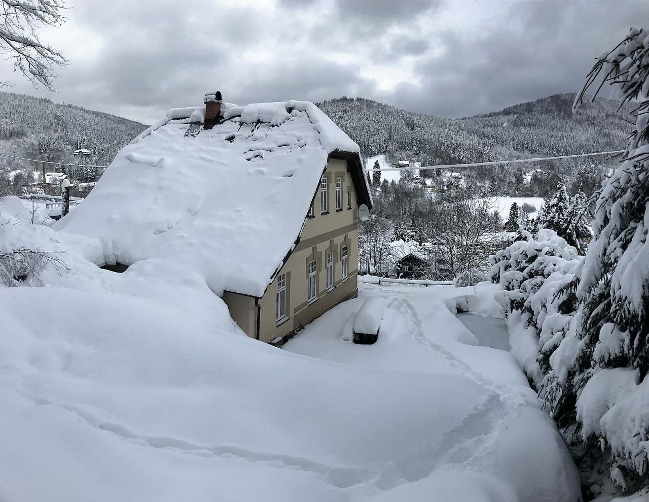 Chalupa Ašika - zima