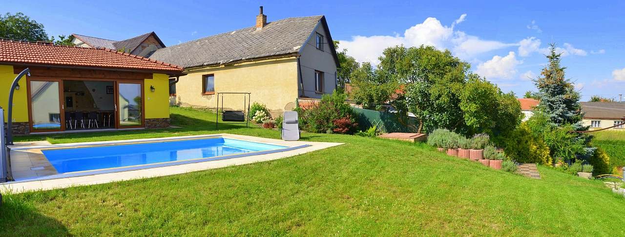 Chalupa Bohunka pronájem Kladky Zahradní kuchyně / Bazén / Pískoviště / Zahrada