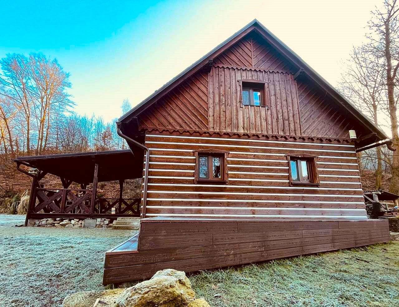 Chalupa k pronájmu - Libíč - Severní Čechy