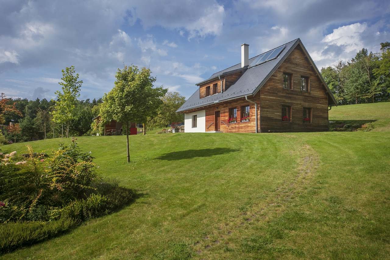 Chalupa k pronájmu Roveň