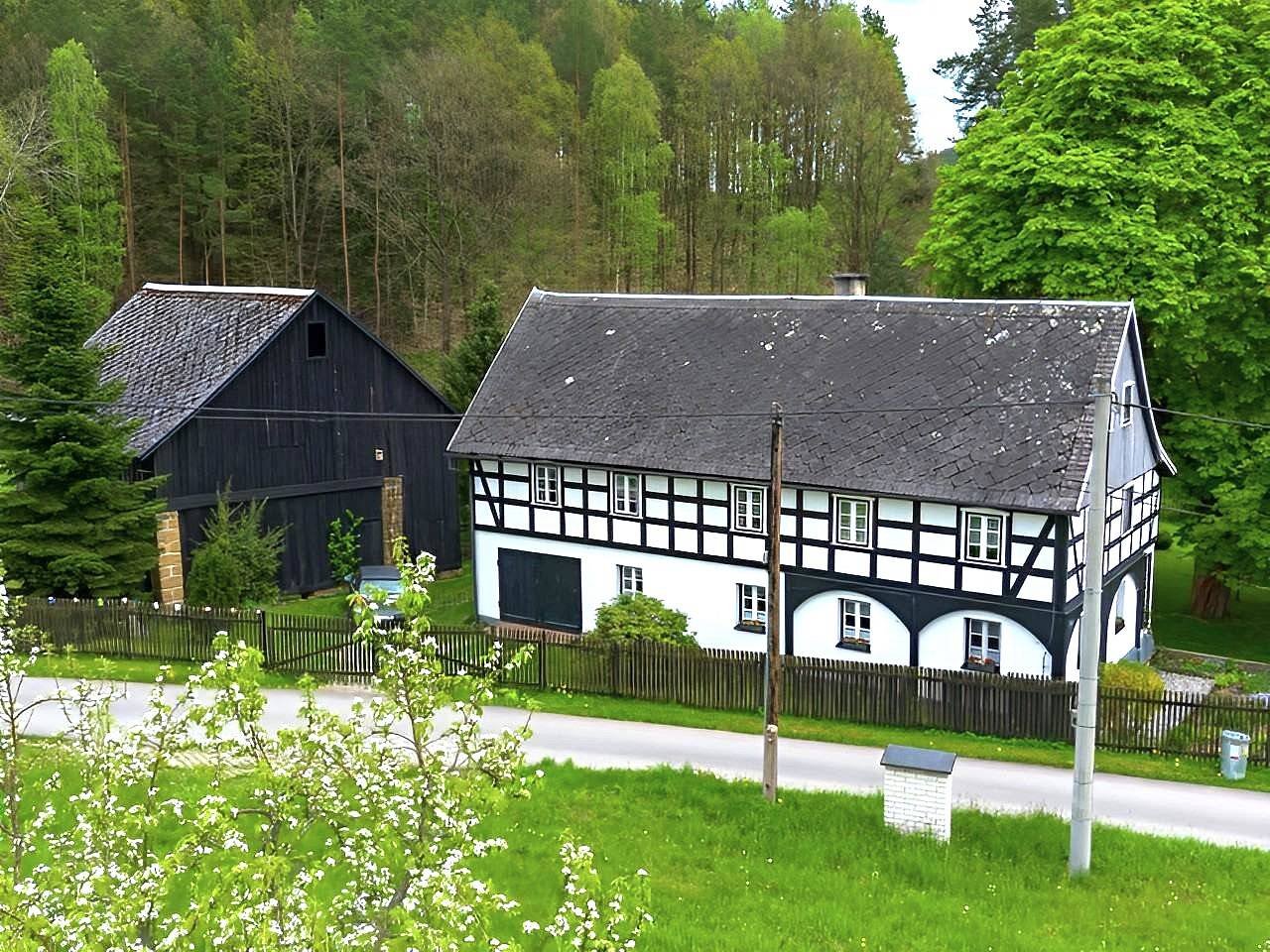 ubytování Vodní nádrž Stráž pod Ralskem - chalupa k pronájmu - Lvová