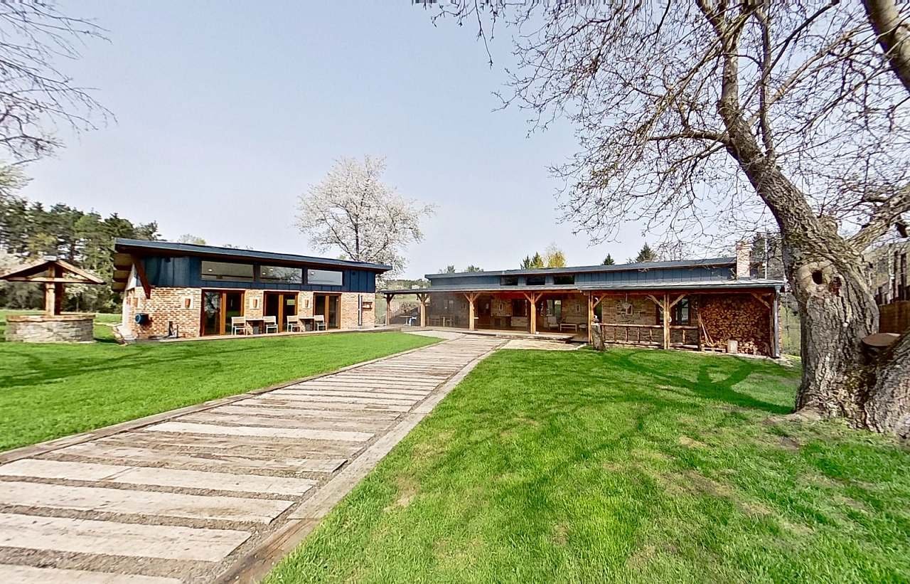 Chalupa Strupina - Nečín - Okolí Prahy