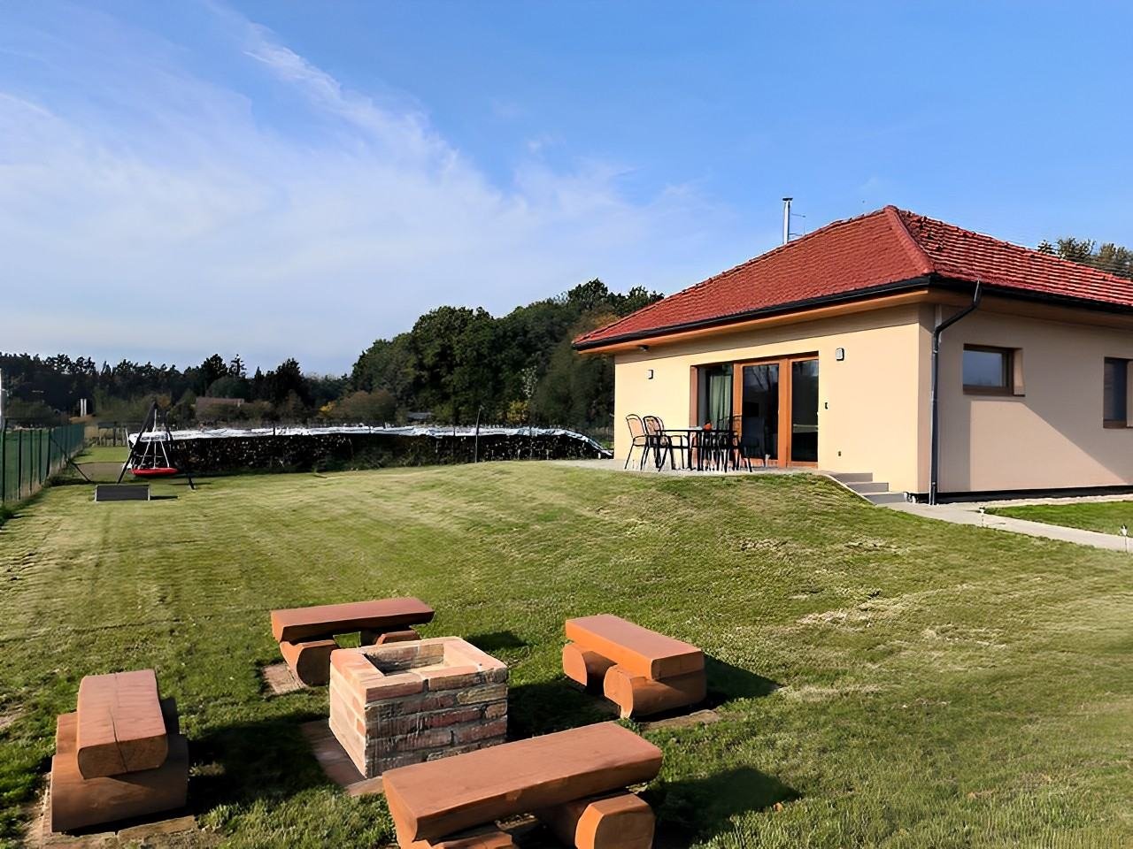 Chata U Bezedné - Velký Osek - Střední Čechy