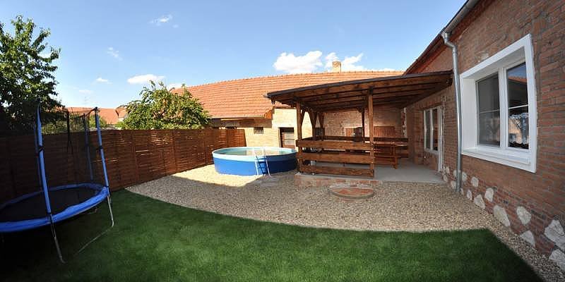 Pronájem rodinného domu - Dolní Věstonice - Jižní Morava