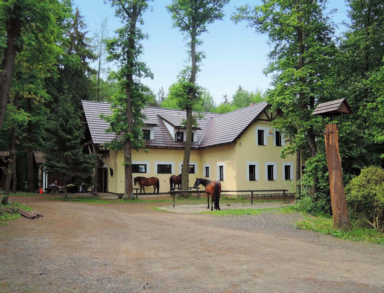 Dvůr Žehrov - Český ráj