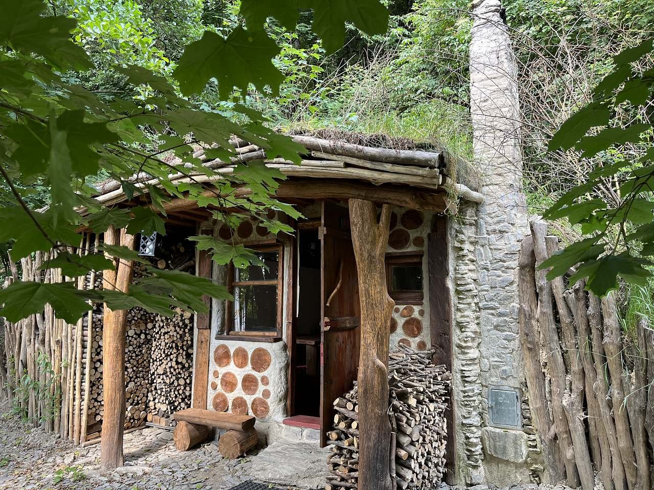 HobitInn - Podspálov - Spálov - Podkrkonoší