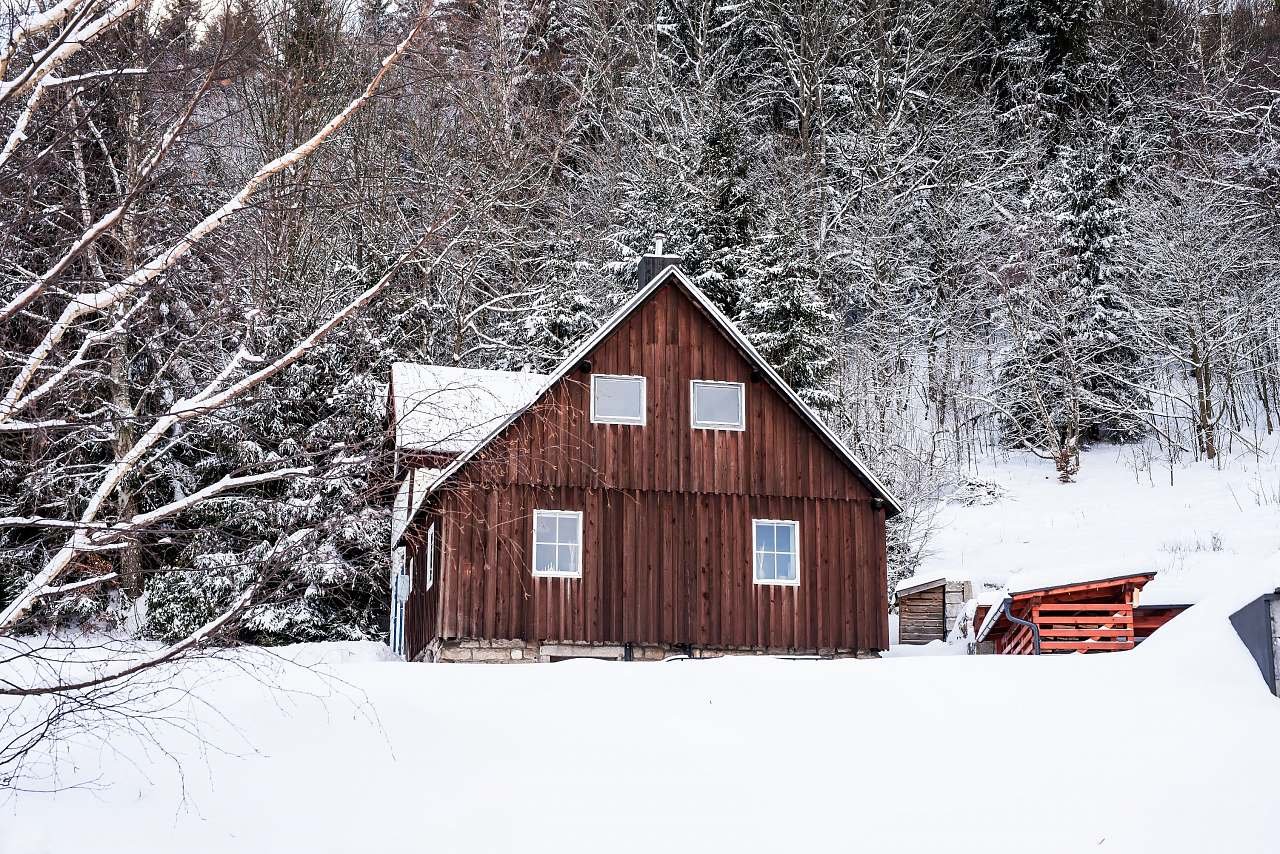 Holandská Stodola pohled od příjezdové silnice