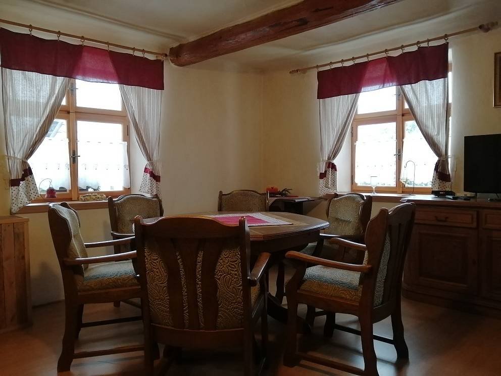 jídelní kout pro 6 osob