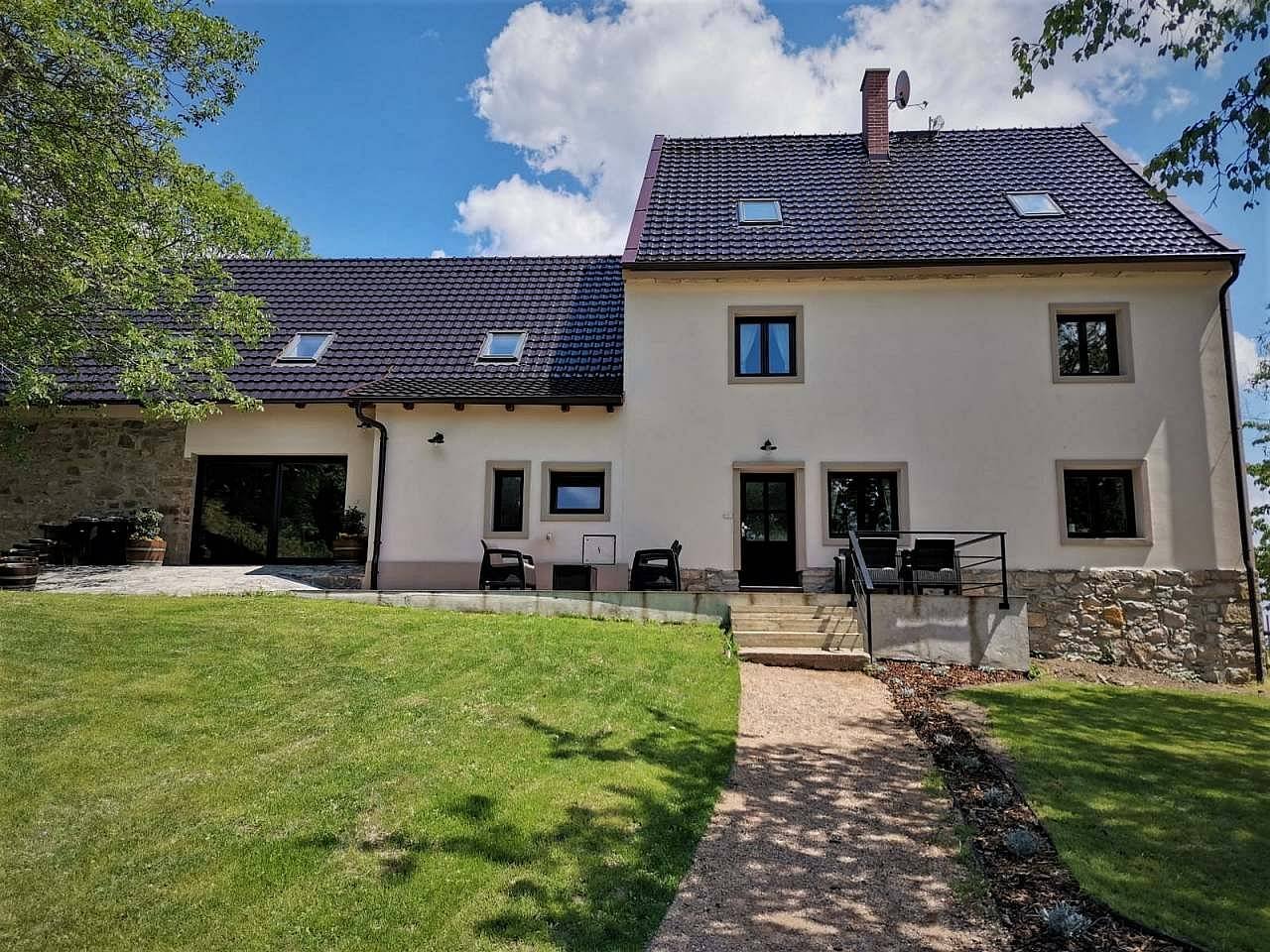 Koblitzer Hof - Horní Chobolice - České středohoří