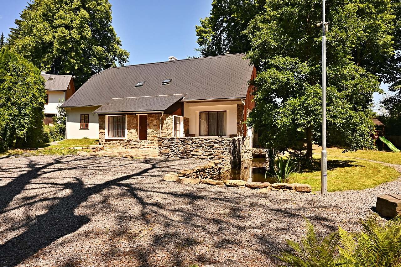 Mlýn Vikinek - Cikháj - Posázaví