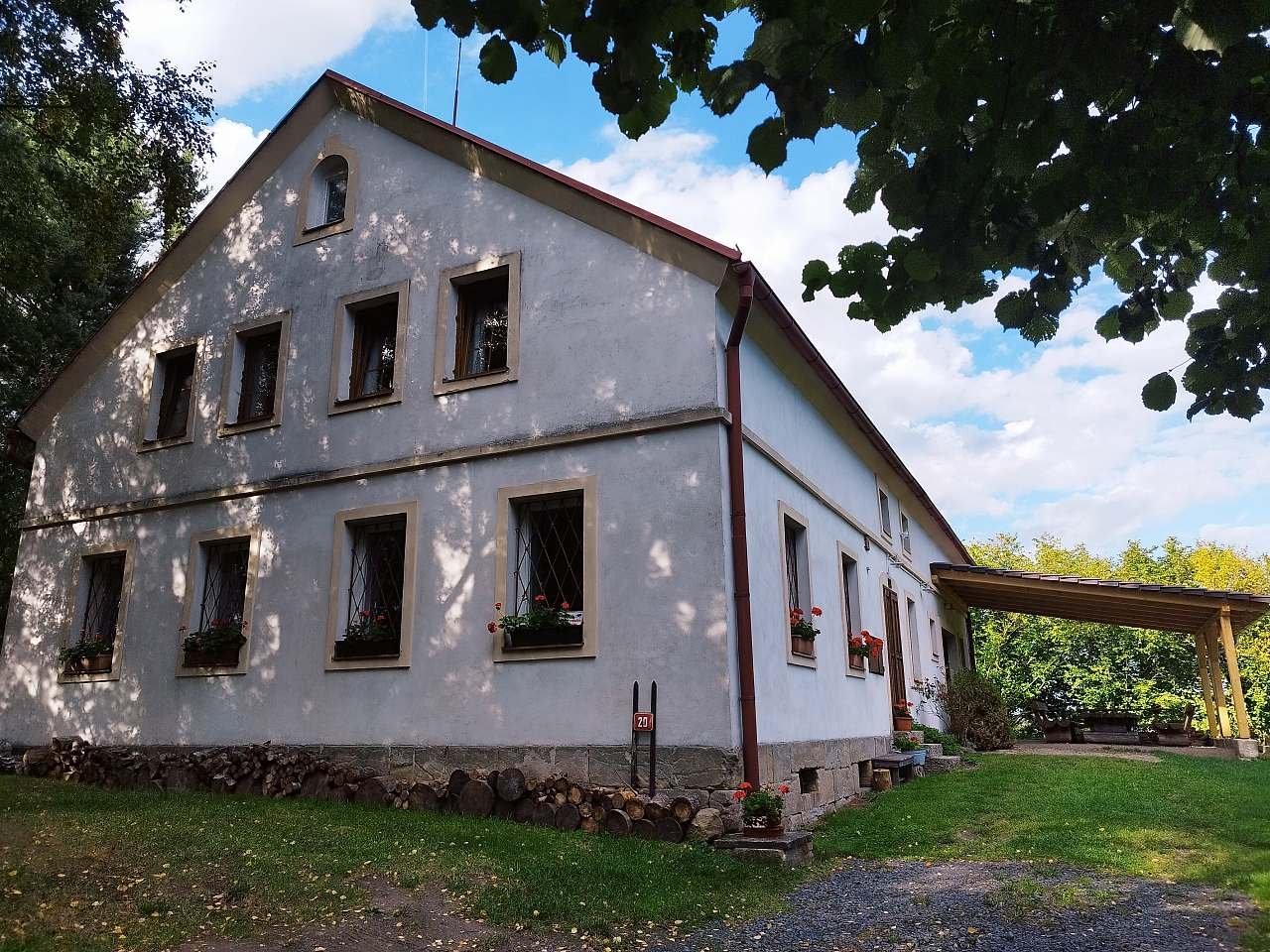 Myslivecká chata Lipnice s pergolou