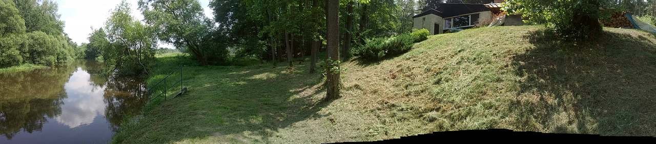 panoramatický pohled ze břehu