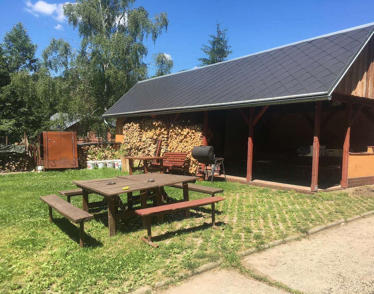 přední zahrada - pergola