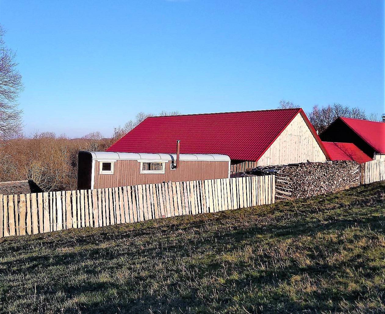 Pronájem maringotky v Sezemíně