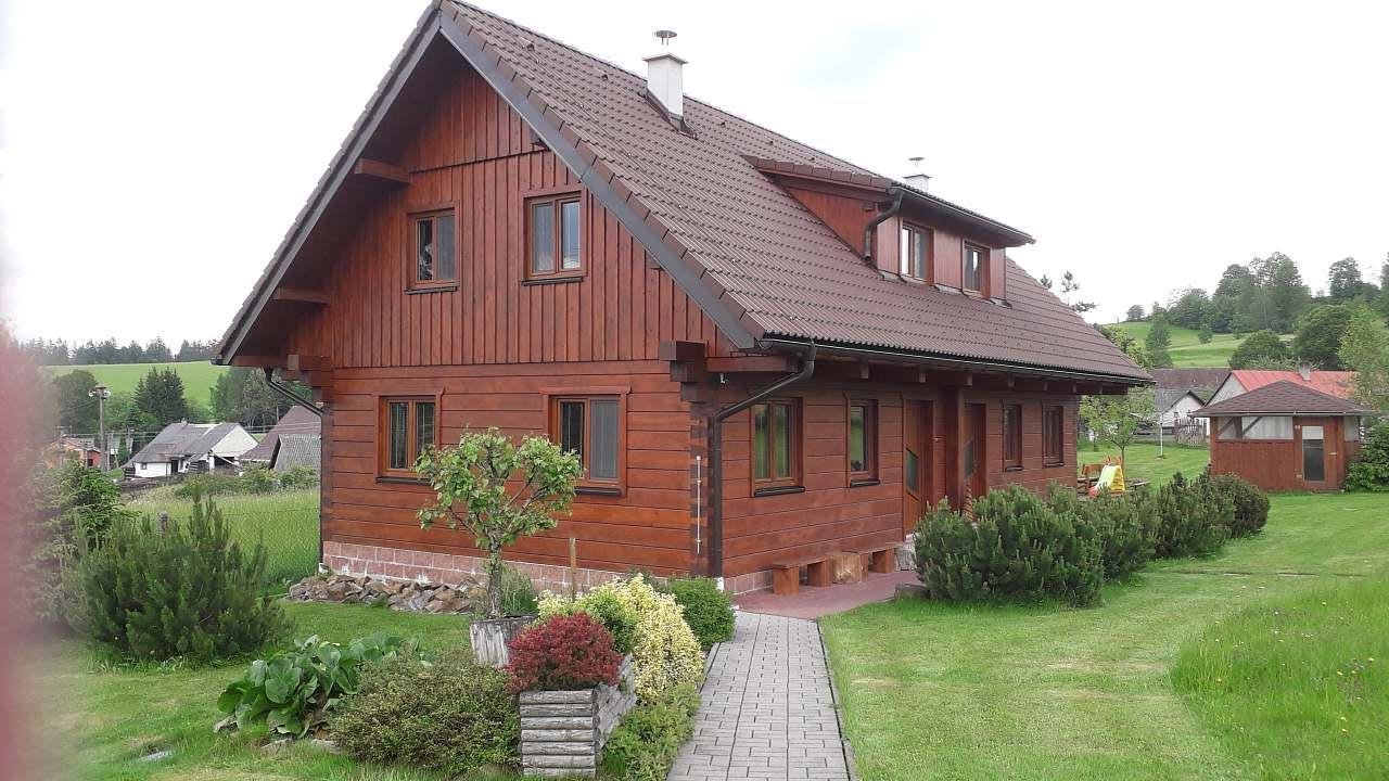 Roubenka u Machu - Hluboká - Posázaví