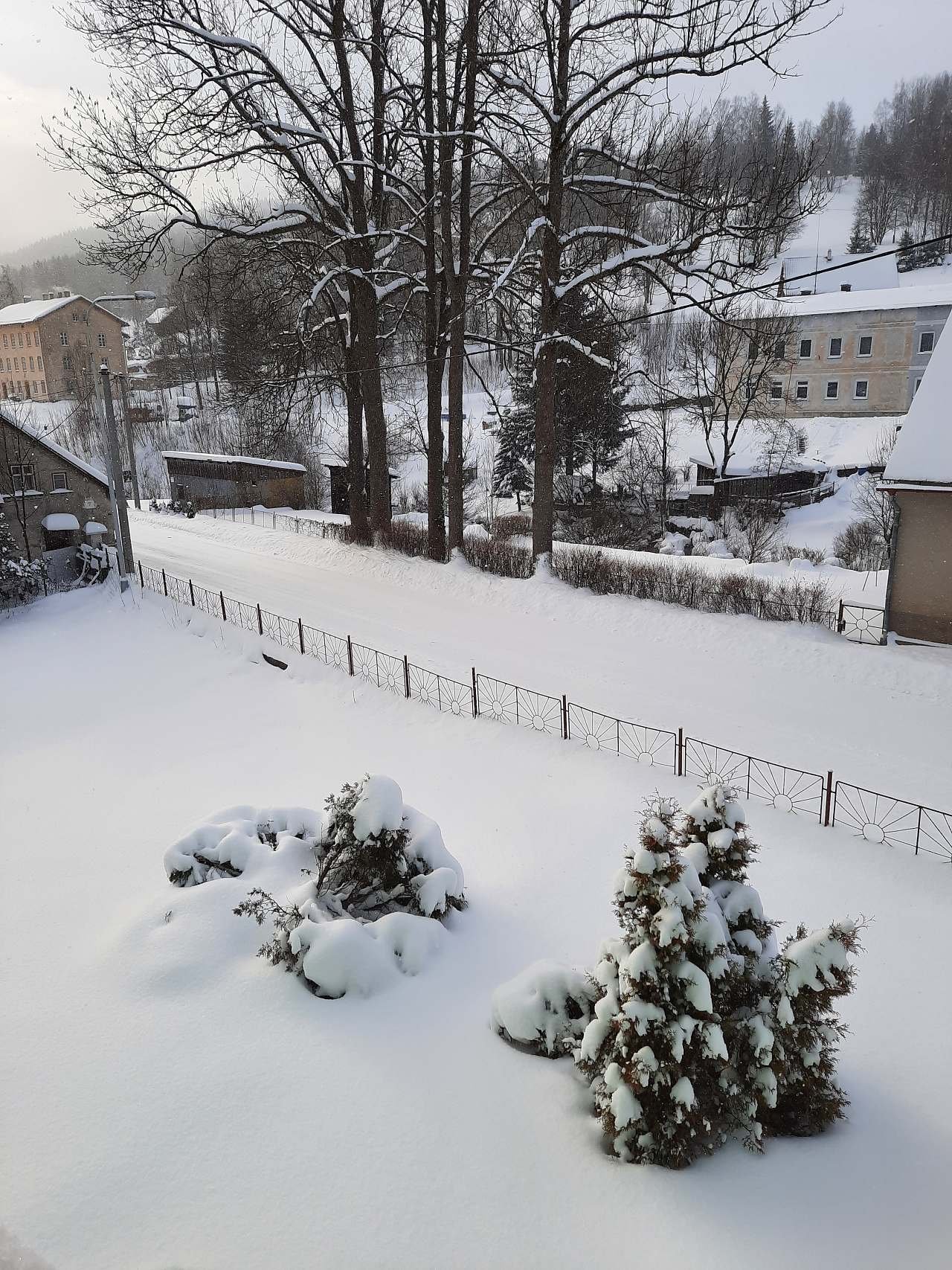 snadný přístup přímo z upravované silnice