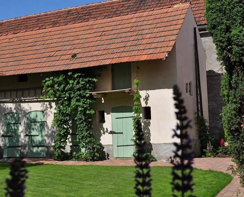 Statek Břežany na dvoře