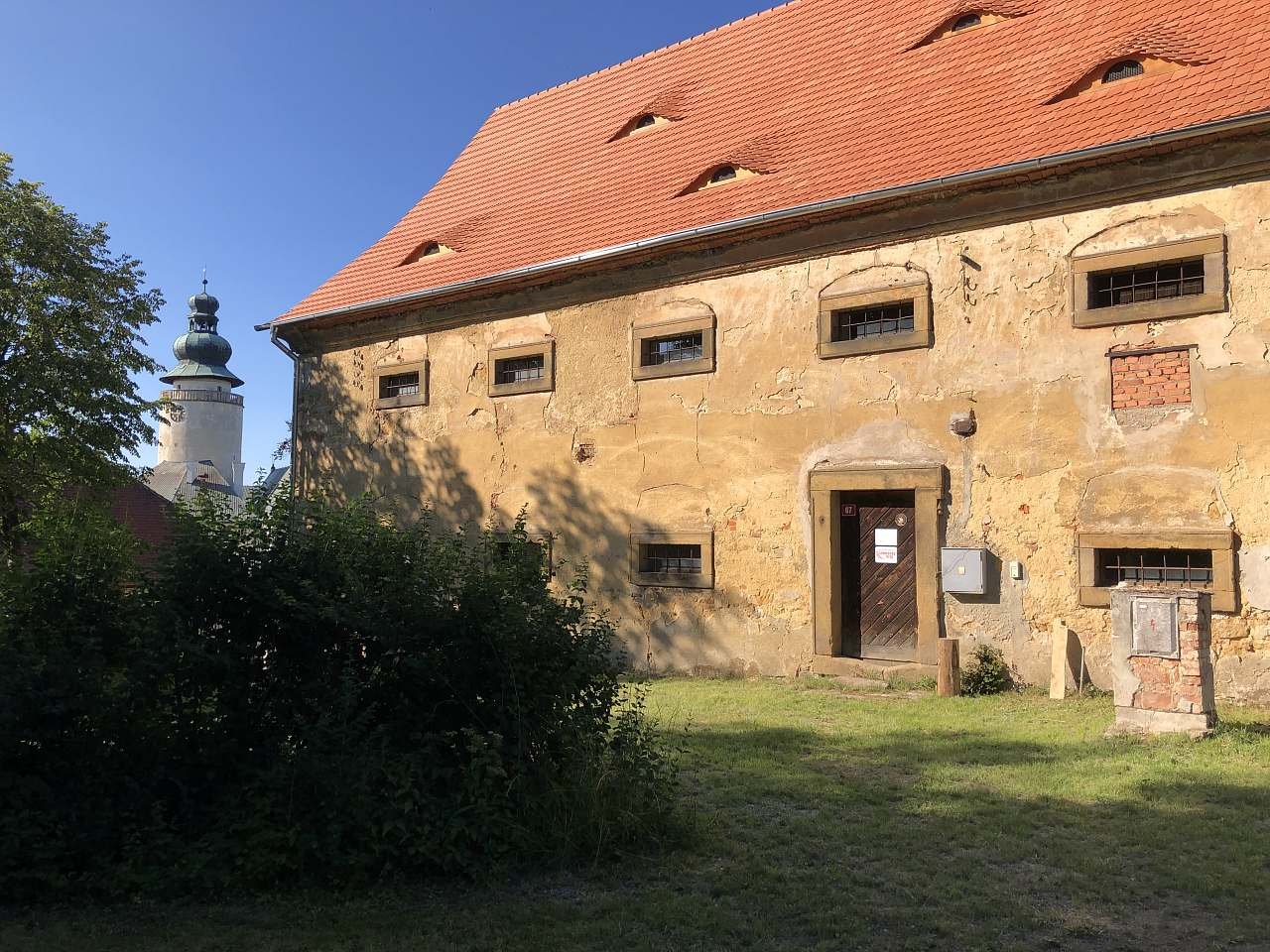 Sýpka a věž zámku Lemberk