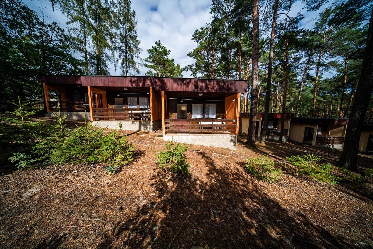 ubytování Provodínská pískovna - chatka u vody - Staré Splavy