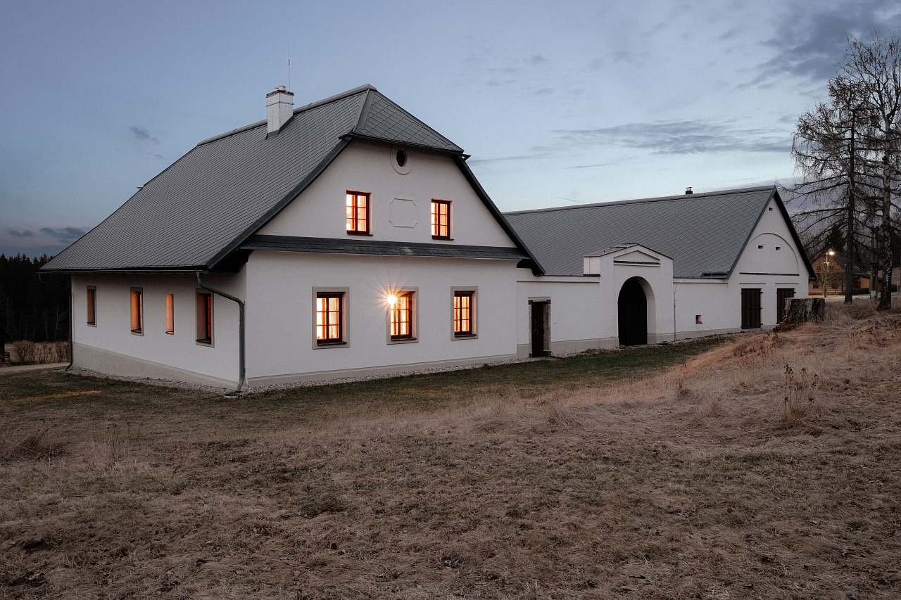 Venkovní pohled na statek