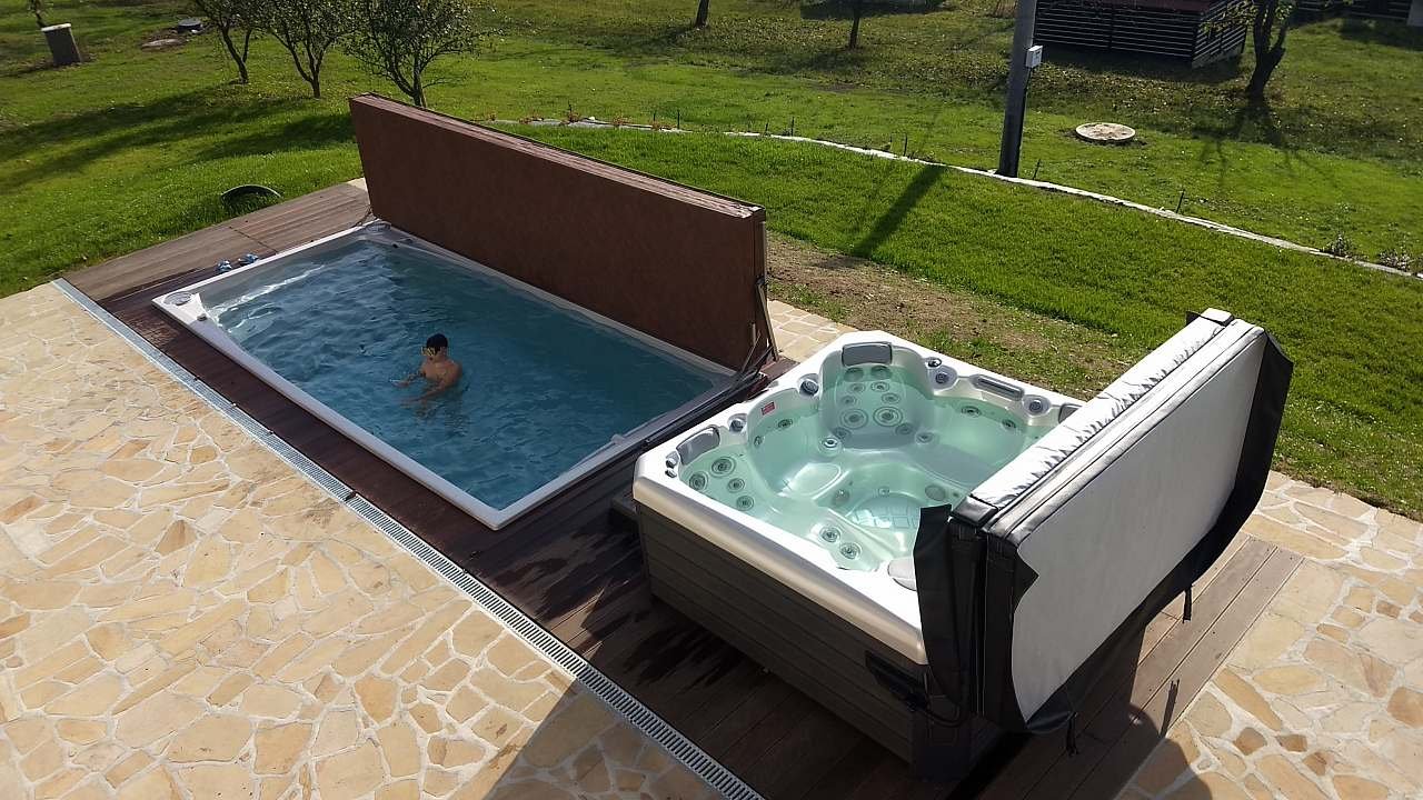 Wellness před chalupou. Pro hosty zdarma.