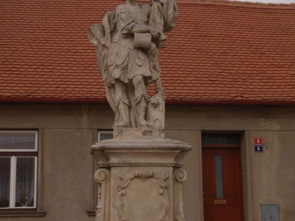 Barokní sochy v Miroslavi - tip na výlet