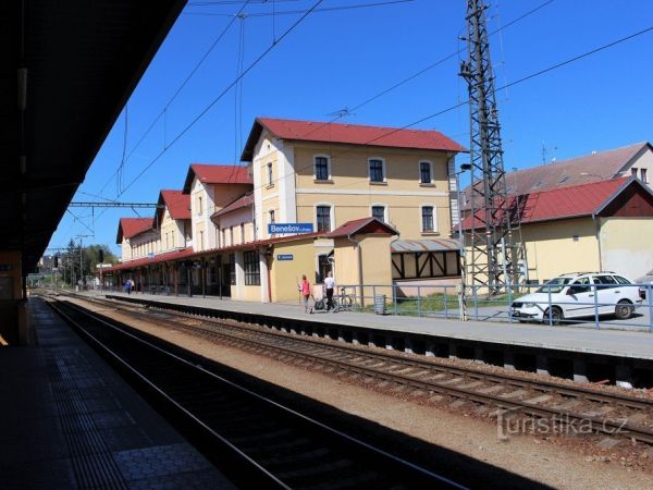 Benešov, vlakové nádraží.