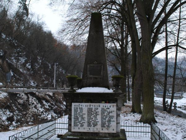 Bílovice nad Svitavou - památník 1. světové války