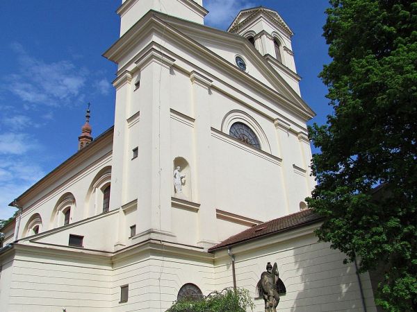 Bučovice - farní kostel Nanebevzetí Panny Marie