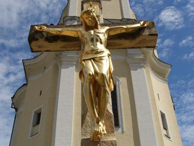 Čechy pod Kosířem – sochy sv. Petra a sv. Pavla s misijním křížem