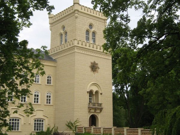 Chyše - obec, zámek, zámecký pivovar