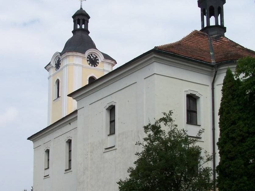 Divišov - kostel sv. Bartoloměje - tip na výlet