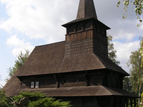 Dobříkov - dřevěný kostel Všech Svatých - tip na výlet
