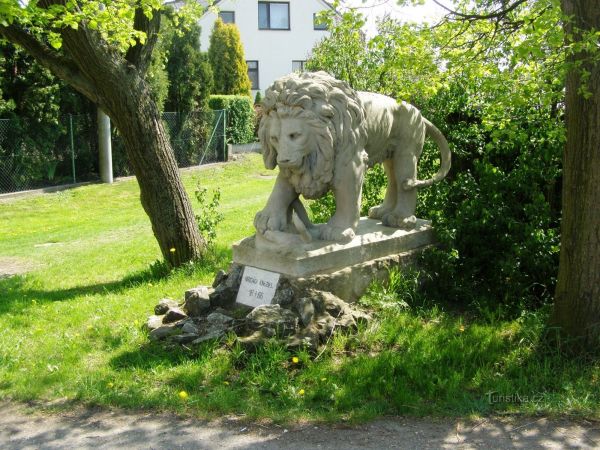 Dohalice - pomník rakouské Knebelovy brigády - tip na výlet